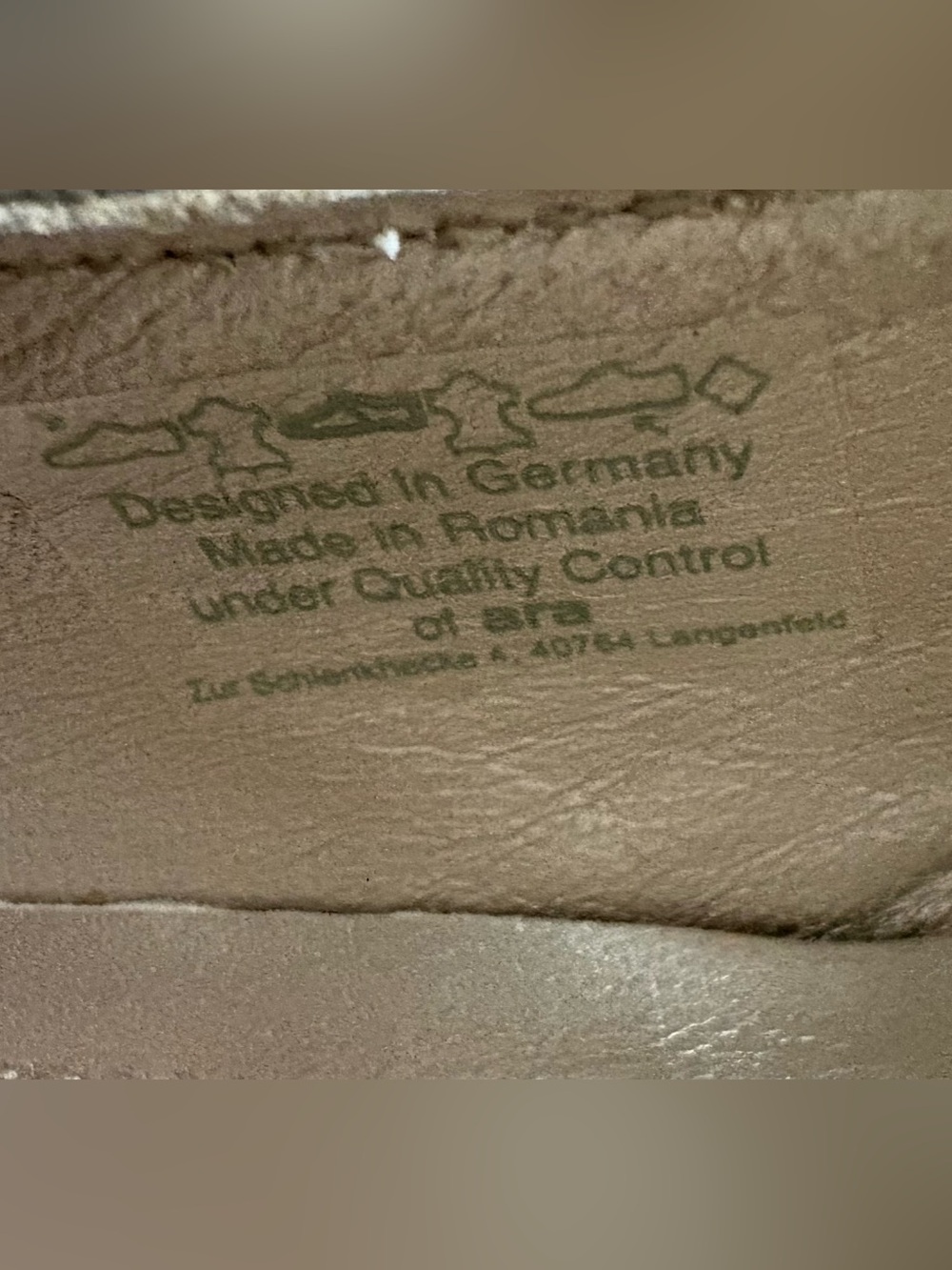 Ara Silver Leather Comfort Low Heels - Picture 9 of 15